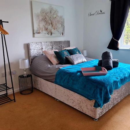 Emerald Blossom-Central Warrington, Luxurious Yet Homely, Wifi, Secure Parking Warrington (Cheshire) Exterior foto