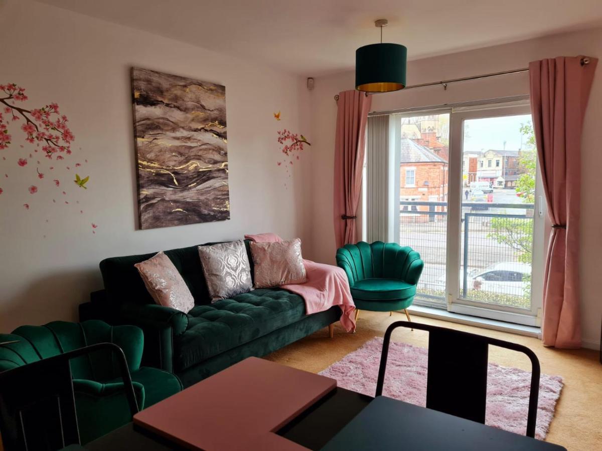Emerald Blossom-Central Warrington, Luxurious Yet Homely, Wifi, Secure Parking Warrington (Cheshire) Exterior foto