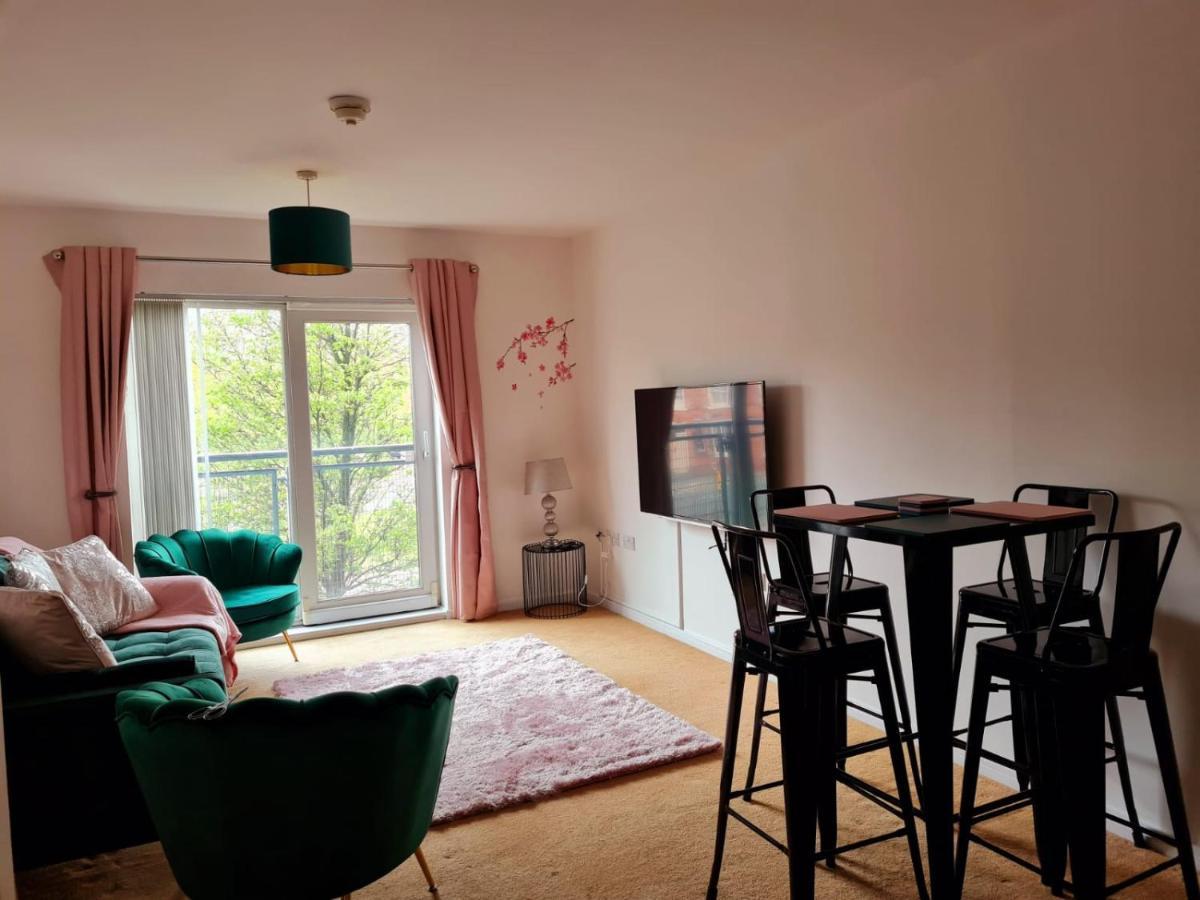 Emerald Blossom-Central Warrington, Luxurious Yet Homely, Wifi, Secure Parking Warrington (Cheshire) Exterior foto